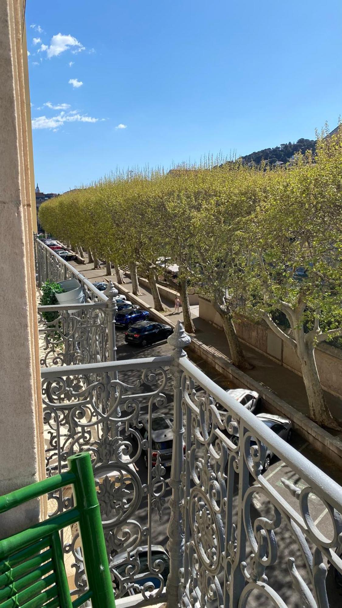 Le Saint Apolline - Sete, Haussmanien Apartment