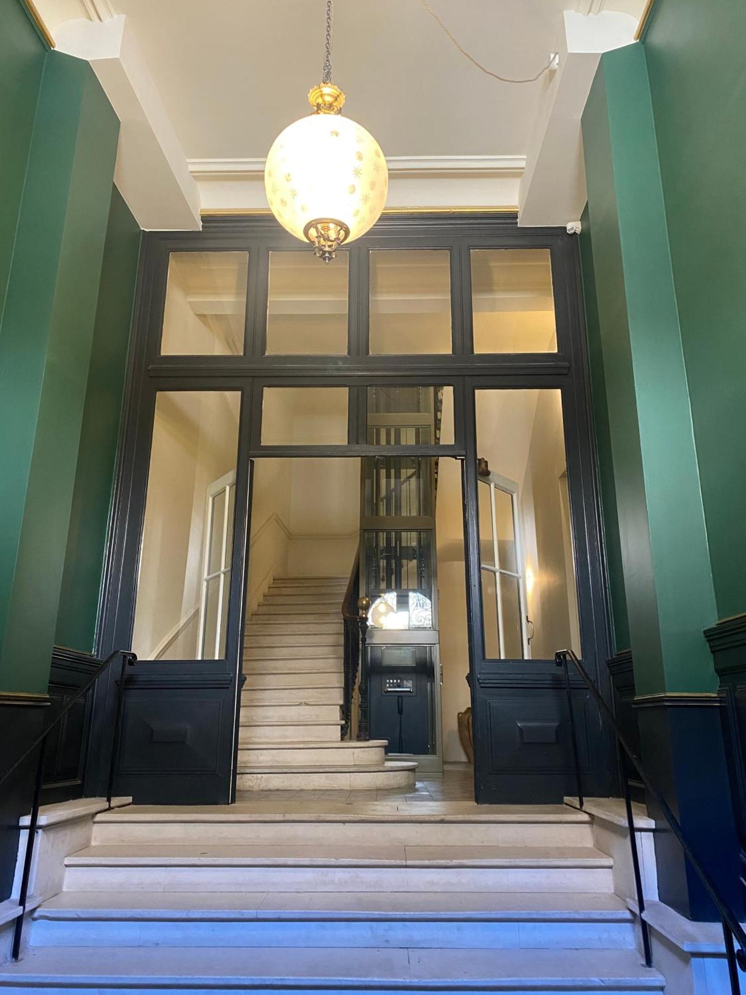 Le Saint Apolline - Sete, Haussmanien * Sete